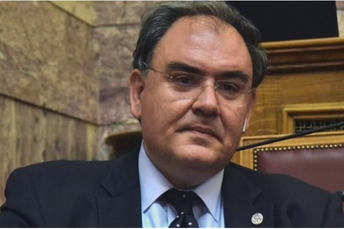Στέλνει έκθεση για γενικό lockdown στον Κυριάκο Μητσοτάκη